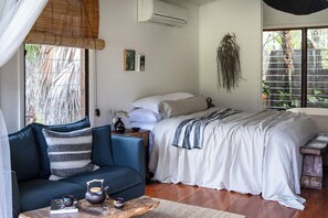 1 chambre, fer et planche à repasser, Wi-Fi, literie fournie