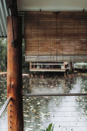 Property grounds - Hunter Valley Couples Retreat - Boathouse 4, Bathhouse 4 at Leaves and Fishes (Lovedale)