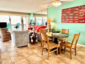 Smart TV - 2 Bedroom, 2 Bathroom CONDO North Padre Island Beach Front (Corpus Christi)