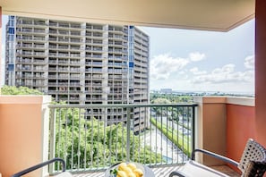 Property grounds - Coconut Grove Beauty! 1/1 Bayview Condo w/ Free Parking (Miami)