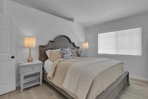 2 bedrooms, desk, iron/ironing board, free WiFi