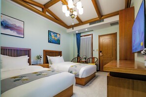 Habitación clásica con 2 camas individuales | Escritorio, espacio para trabajar con un portátil, wifi gratis