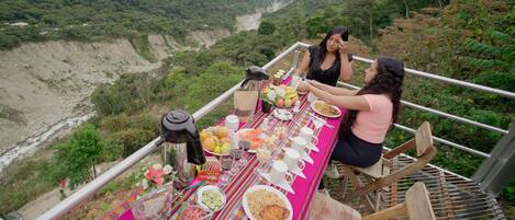 Panoramic Room, Mountain View | Terrace/patio