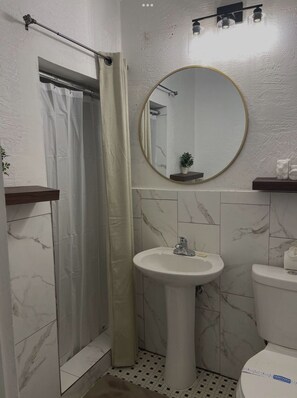 Bathroom - Looking to unwind? Harmony Hideaway is the peaceful break you need!!!  (Daytona Beach)