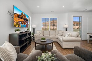 Smart TV, ping pong - Coral Casita, Ping Pong Table, Nintendo Switch, Atari gaming, and more (Washington)