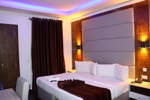 Room - Presken White House (Lekki)
