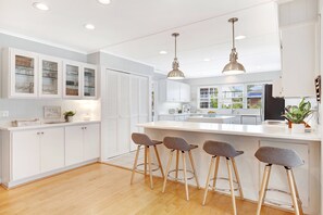 Fridge, microwave, oven, stovetop - Walk to Beach | Arcade | HomeTheater | Pool Access (Tybee Island)