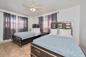 3 bedrooms, iron/ironing board, WiFi, bed sheets