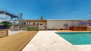 Pool - Old Town Port A, Golf Cart Access, Walking Distance to Shopping and Marina (Port Aransas)