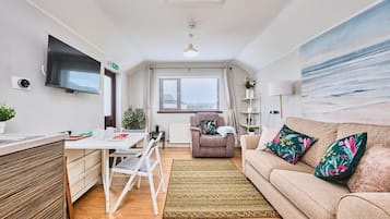 TV connectée, livres, chaßne hi-fi