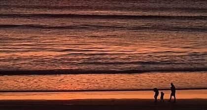 Cosy Dog-Friendly Apt by West Strand