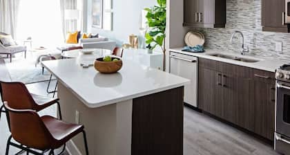 Kings Point Lux Suites