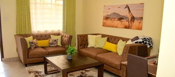 Cozy brand-new fully furnished 2 bedroom, 2 bath suite 5min from city center