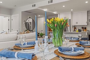 Interior - Spring Creek Vacations 2 BR Premier Condo 214TM (Canmore)