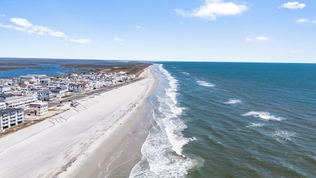 ビーチ. Brigantine Beachside Retreat
