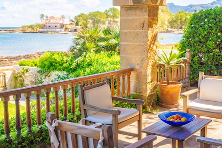 Property grounds. CAN MIR - House on the seafront in Marina Manresa, Alcudia, with free Wifi