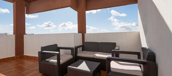 ATICO SANTA FE - Nice flat in El Puerto de Santa María with free WiFi