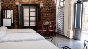 Unclassified image, 2 of 20, button - Hotel Boutique Casona Los Pavorreales  (Durango)