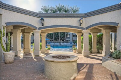 Modern North Scottsdale Condo – Resort Style Amenities, 1st Floor Corner Unit