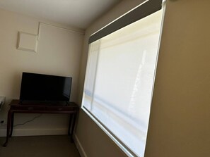 Interior - Cossy 1 bedroom apartment (Narrabundah)