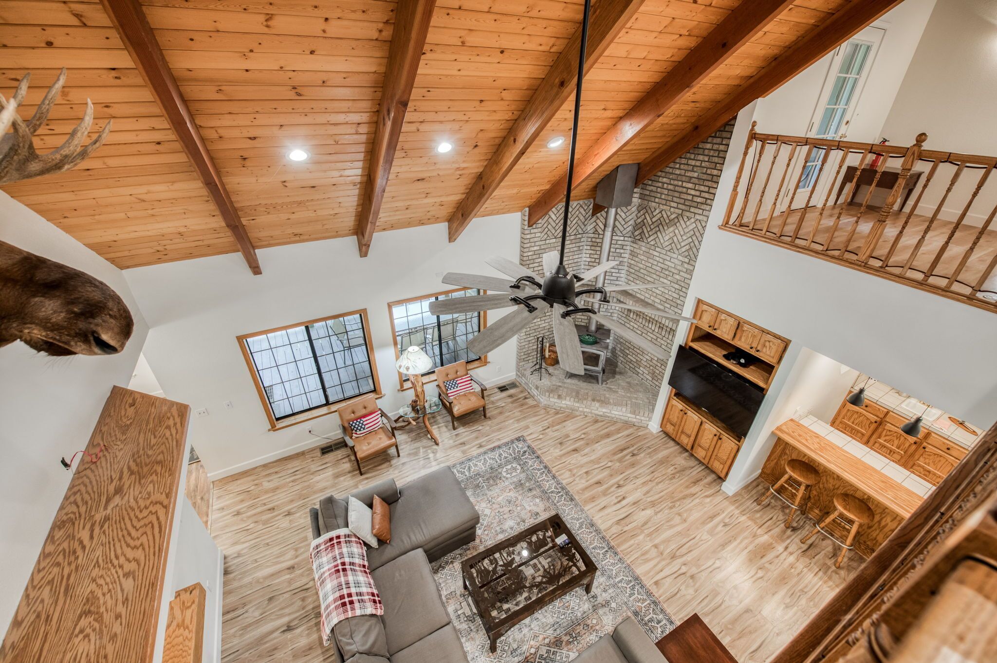 Smart-tv en een open haard