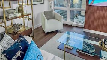 1 slaapkamer, een strijkplank/strijkijzer, wifi, beddengoed