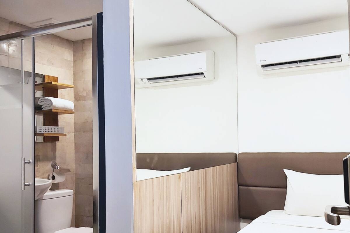 Standard Single Room, No Windows | Desk, WiFi (free)