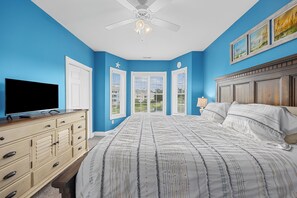 3 habitaciones, tabla de planchar con plancha, wifi y ropa de cama 