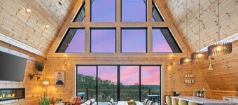 Brand new A-frame. Dragonfly Inn, overlooking Daniel Boone National Forest 