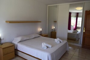 3 Schlafzimmer, Bügeleisen/Bügelbrett, kostenloses WLAN, Bettwäsche