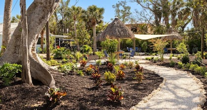 Driftwood Inn