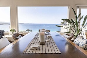 Dining - Nautilus ~ Bay of Fires (Break O'Day)
