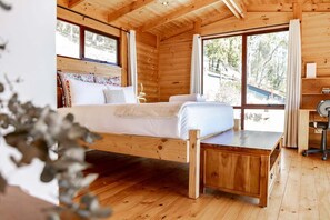3 chambres, fer et planche à repasser, Wi-Fi gratuit, draps fournis