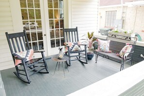Terrace/patio - Suite Magnolia in Highland Park, Walk to Rojo (Birmingham)