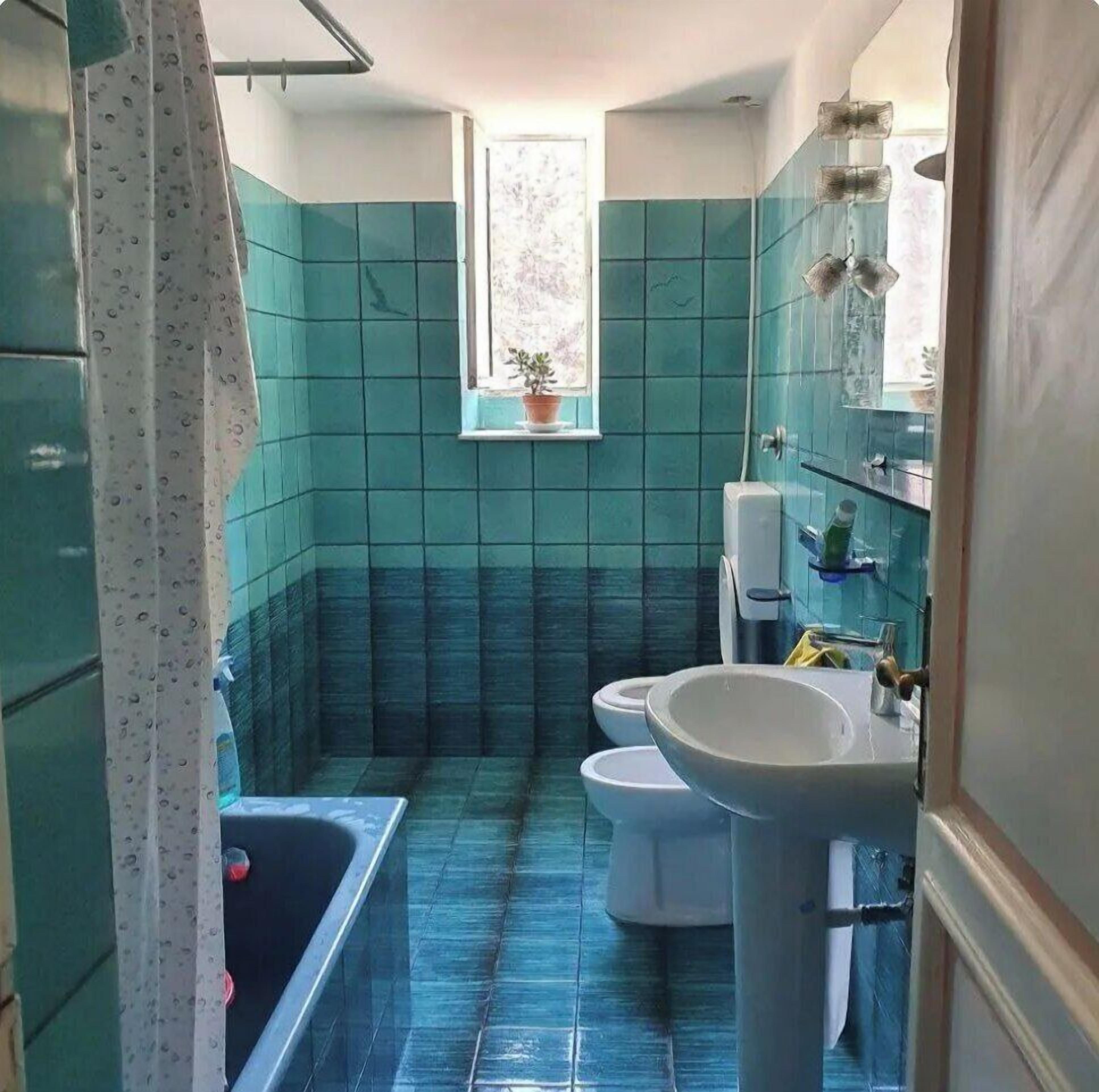 Dusche, Haartrockner, Bidet, Handtücher