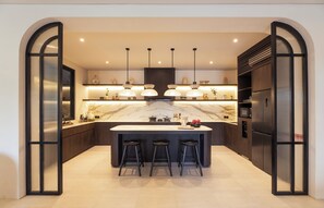 Exclusive Villa | Private kitchen | High chair - Villa Hampton II (Canggu)