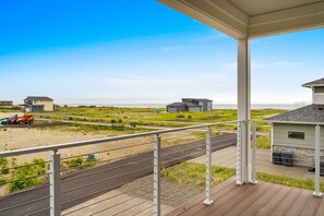 Property grounds - Dog-friendly getaway with a garage game room, private hot tub, & washer/dryer (Westport)