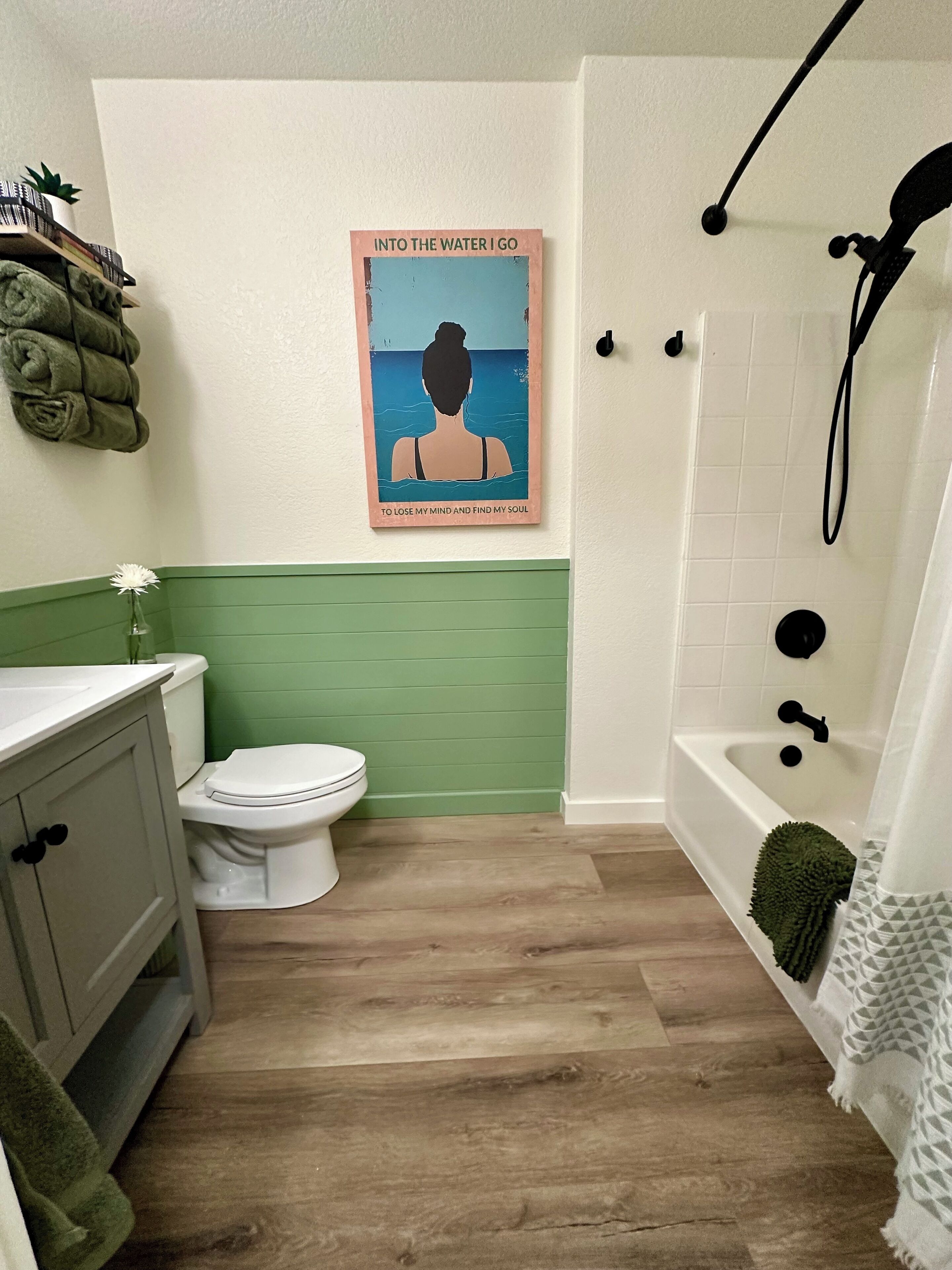Full new spacious guest bath. Linens provided