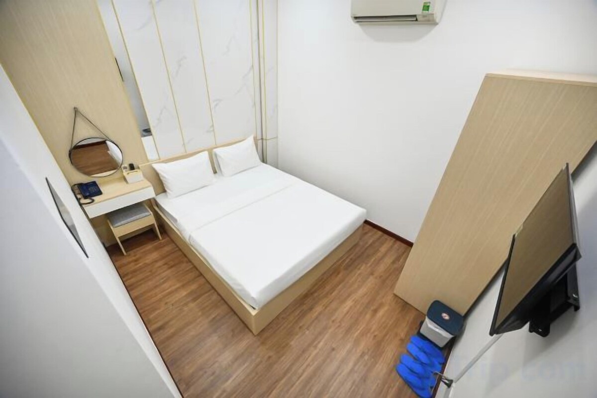 Camas con efecto memoria, artículos del minibar gratis y escritorio 