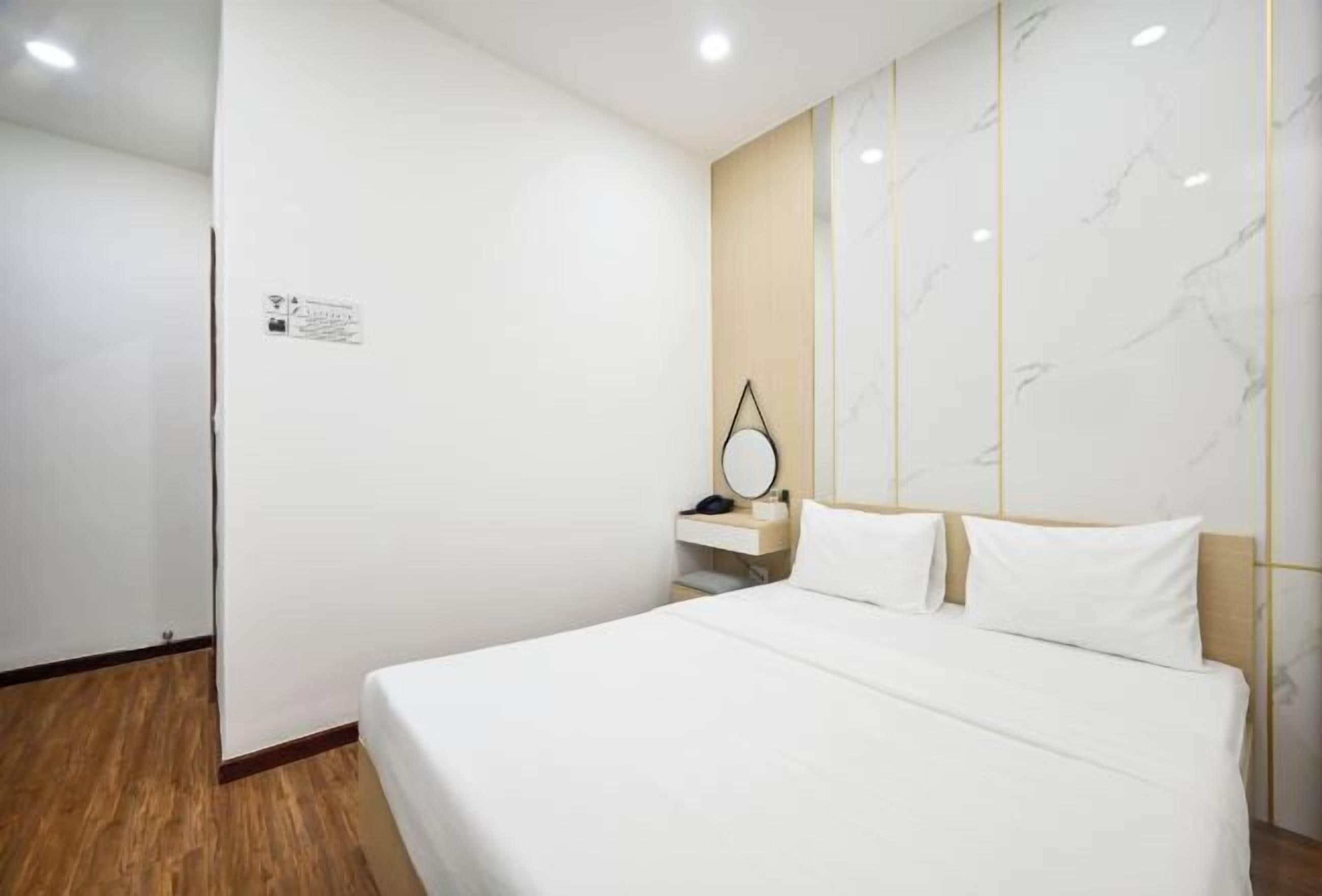 Camas con efecto memoria, artículos del minibar gratis y escritorio 