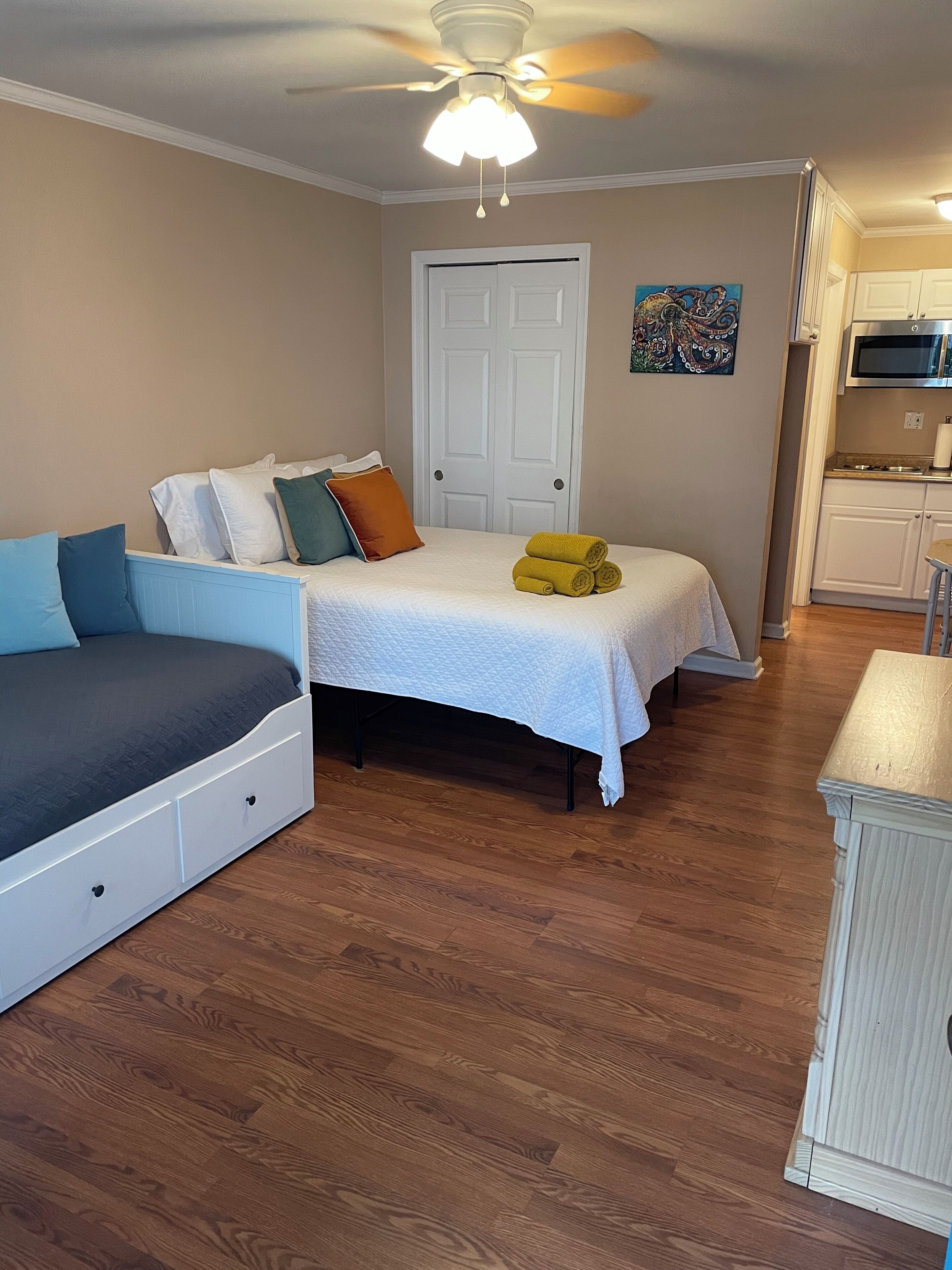Prime Location, Midtown Ocean Block Studio