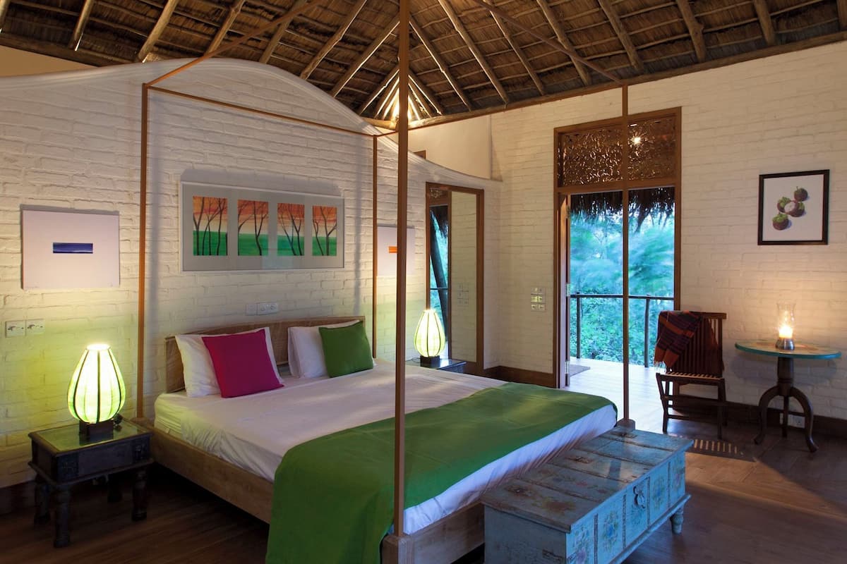 Deluxe Chalet, 1 Bedroom, Mountain View | 1 bedroom, desk, free WiFi, bed sheets