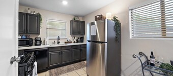 Seabrook Sanctuary – Family Retreat Near the Coast