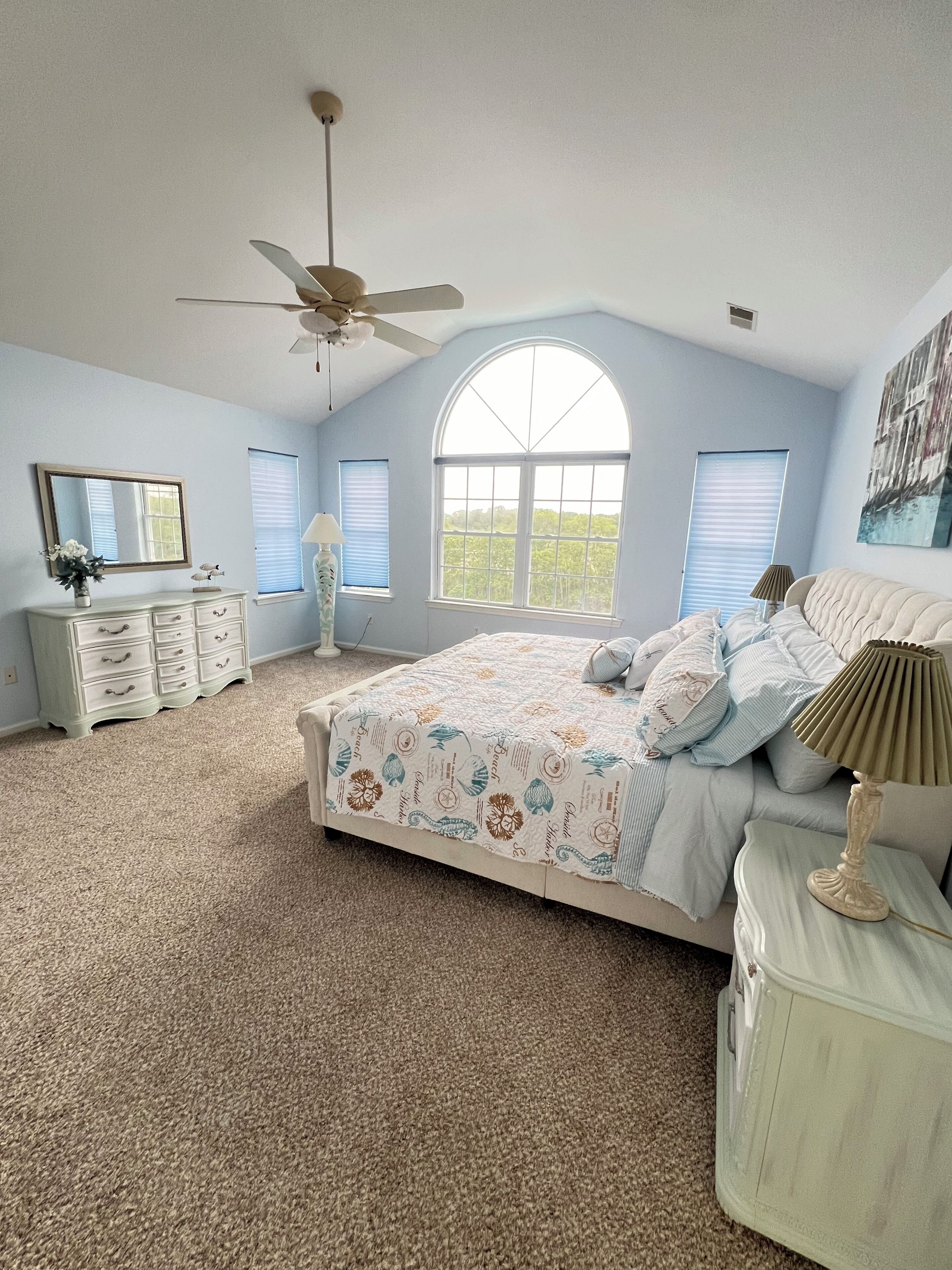 3 bedrooms, iron/ironing board, free WiFi