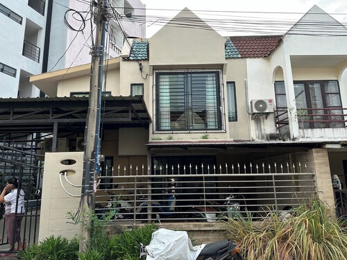 P'Da House