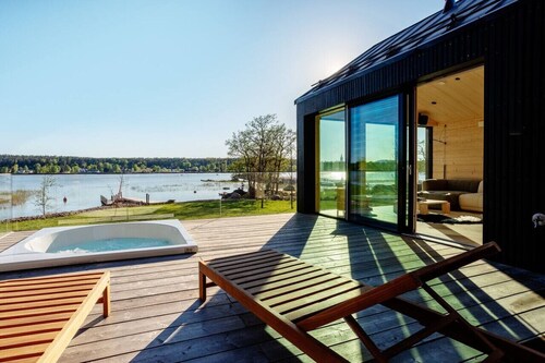 Stay North - Unique Design Home