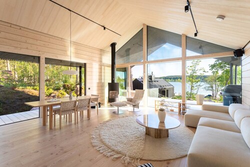 Stay North - Unique Design Home