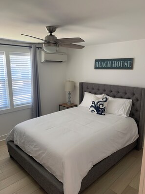 2 chambres, fer et planche à repasser, Wi-Fi, draps fournis