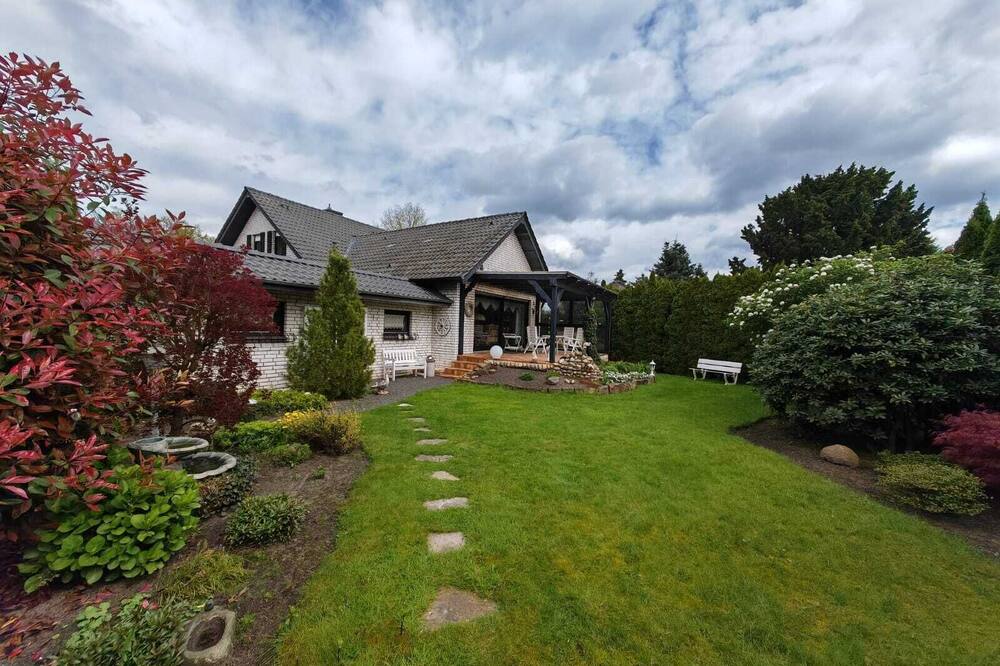 Holiday Home 'Naturoase, Entspannung Mit Stil' with Private Terrace and Wi-Fi