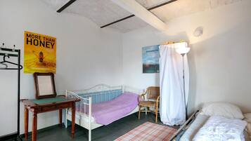 7 Schlafzimmer, Bügeleisen/Bügelbrett, kostenloses WLAN, Bettwäsche